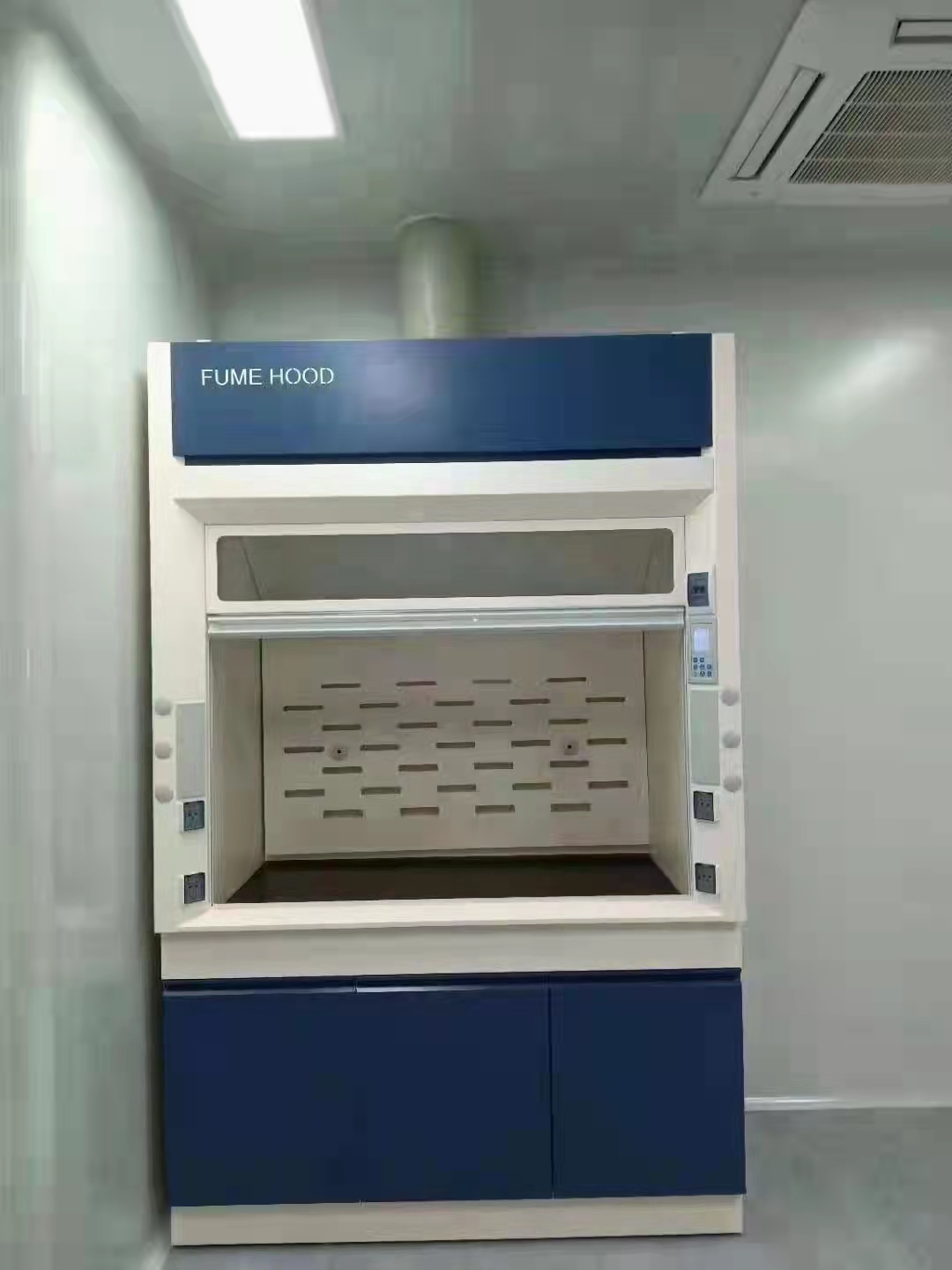全鋼通風(fēng)柜.jpg